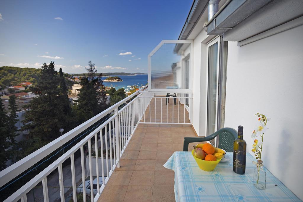 Apartments Julija Hvar Exterior photo