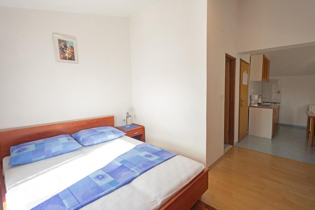 Apartments Julija Hvar Room photo